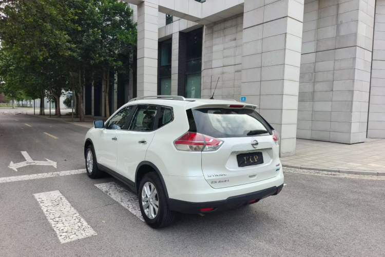 Used Nissan X-Trail 2016 2.5L CVT Sport Edition 4WD
