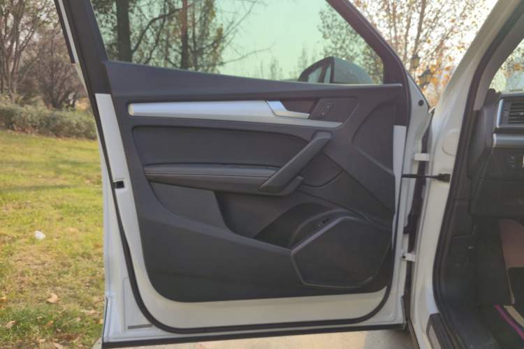 Used Audi Q5L 2020 Updated 40 TFSI Prestige Fashion Edition
