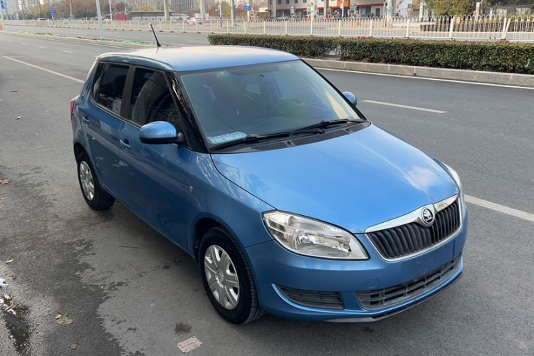 Used Skoda Fabia 2014 1.4L Manual Crystal Edition
