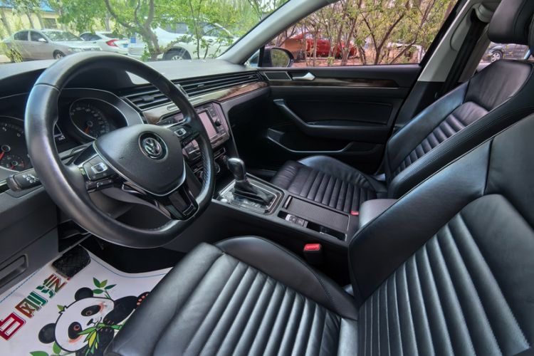 Used Volkswagen Magotan 2019 330TSI DSG Leading Model China VI Standard
