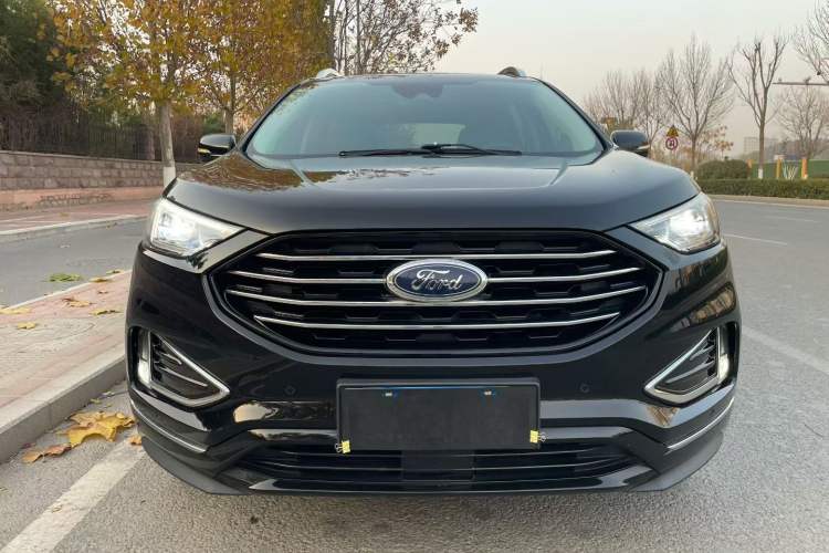 Used Ford Edge 2020 EcoBoost 245 Two-Wheel Drive Titanium 7-Seater
