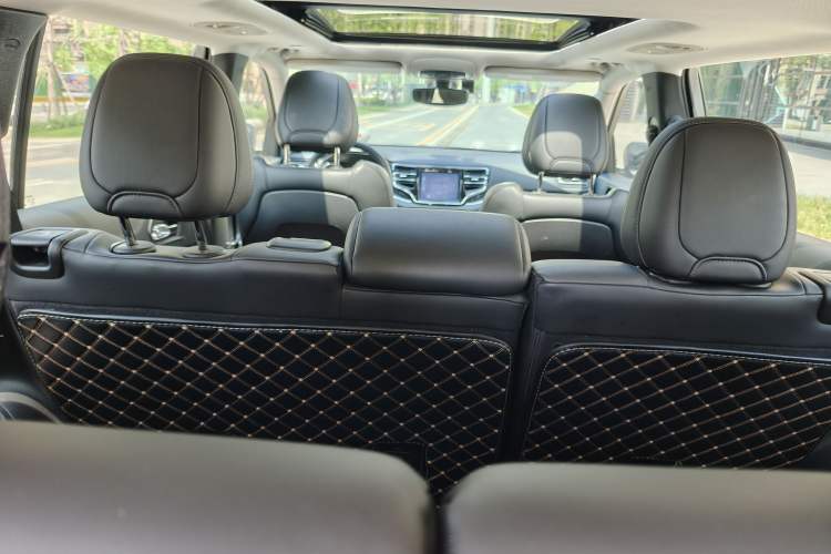 Used  Grand Commander 2018 2.0T Four-Wheel Drive Premium Navigation Version China V