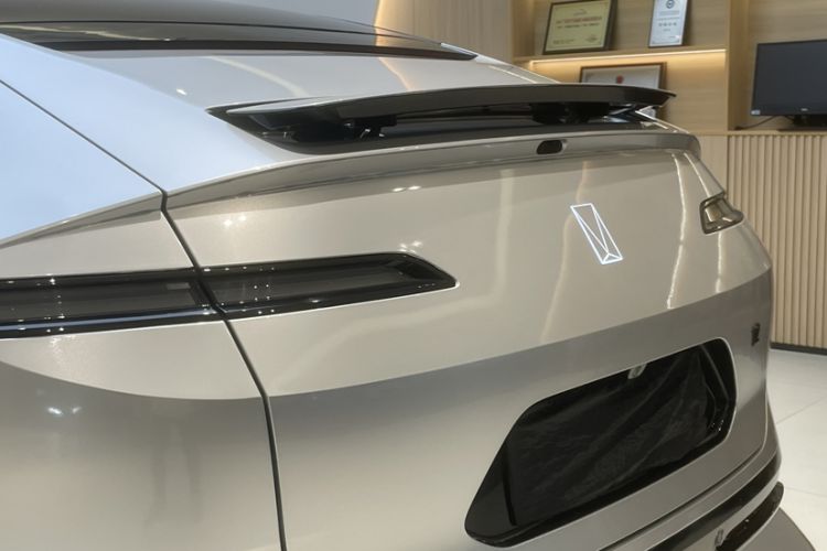 Used  12 2025 Ultra Extended-Range Edition