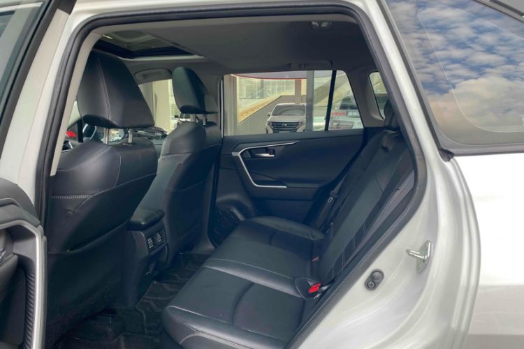 Used Toyota RAV4 2022 Dual-Engine 2.5L E-CVT Four-Wheel Drive Elite Plus Edition