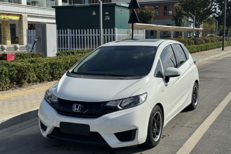 Used Honda Fit 2016 1.5L LXS CVT Comfort Sunroof Version
