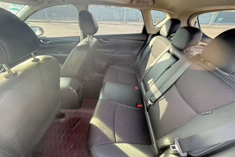 Used Nissan Tiida 2019 1.6L CVT Smart Drive Version China VI Standard