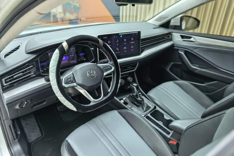 Used Volkswagen Sagitar 2026 Model 30 Million Units Selected 300TSI DSG Surpassing Edition
