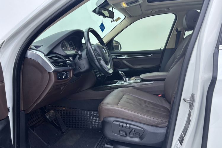 Used BMW X5 2014 xDrive35i Leading Model
