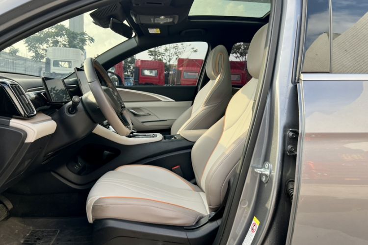 Used BYD Song Pro New Energy 2024 HONOR Edition DM-i 110KM Beyond Model
