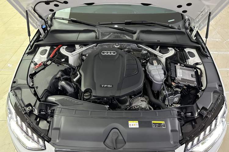 Used Audi A4L 2022 40 TFSI Fashion Dynamic Model
