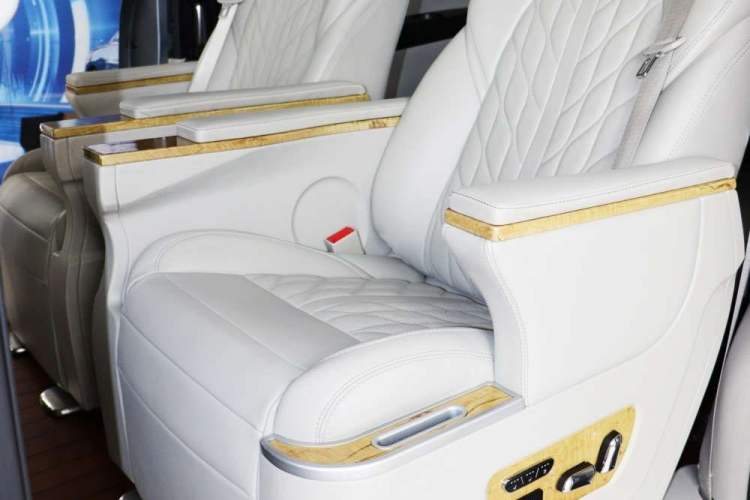 Used Buick GL8 2021 Land Cruiser Executive Class 652T Comfort Model
