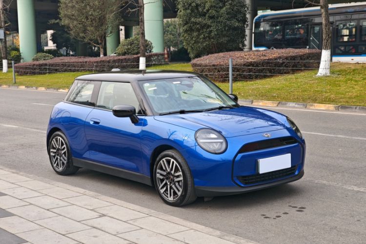 Used  Electric MINI COOPER 2024 456km COOPER E Classic Edition
