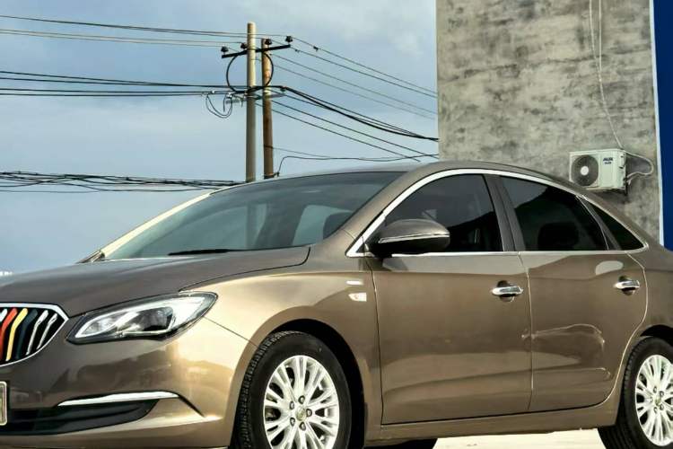 Used Buick GT 2015 15N Automatic Elite Version
