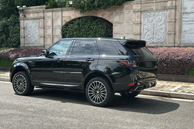 Used Land Rover Range Rover Sport 2020 3.0 L6 SE