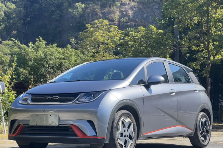 Used BYD Dolphin 2021 405 km Fashion Edition
