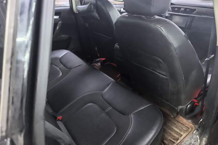 Used Zotye T600 2014 1.5T Manual Luxury Model
