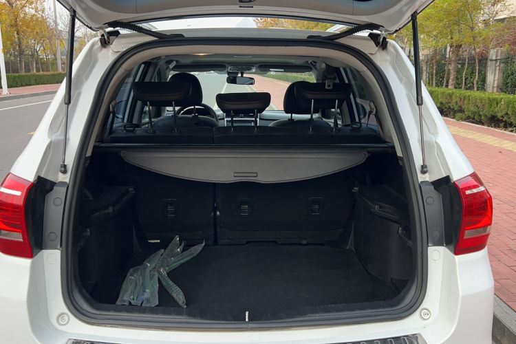 Used Haval H6 2015 Revised Version Sport Edition 1.5T Manual Transmission Two-Wheel Drive Elite Grade
