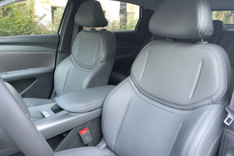 Used XPeng MONA M03 2024 620 with Ultra-Long Range
