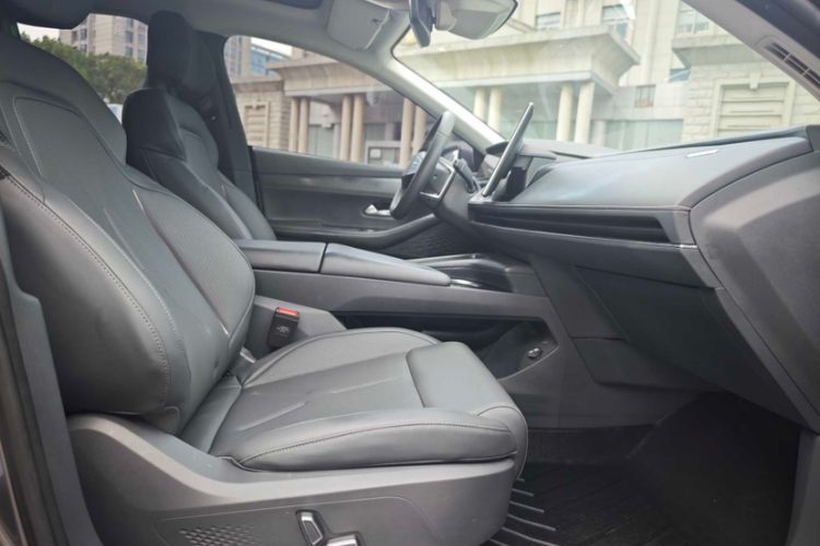 Used  SL03 2022 515 Pure Electric Version
