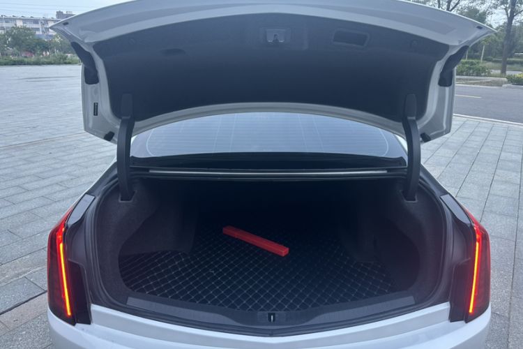 Used Cadillac CT6 2021 28T Luxury Version
