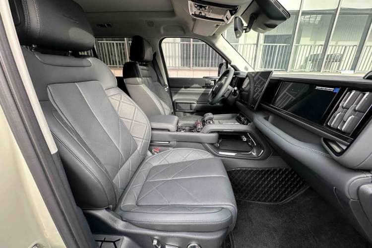 Used  Leopard 5 2025 TianShen Intelligent Driving Ultra Edition
