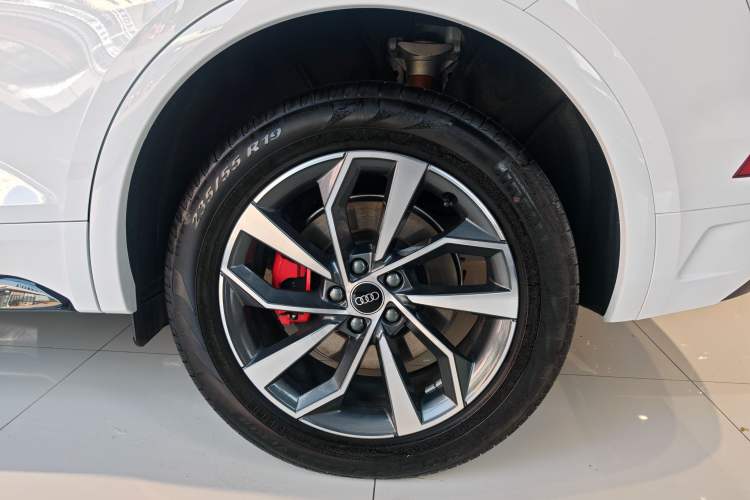 Used Audi Q5L 2024 40 TFSI Luxury Dynamic Edition