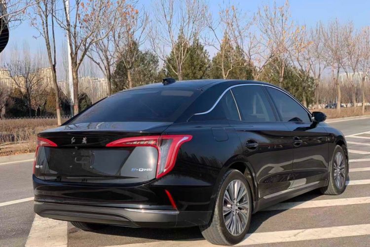 Used Hongqi E-QM5 2024 450km Range Commuter Version
