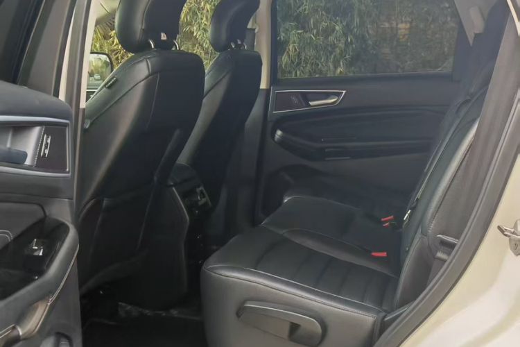 Used Ford Edge 2018 EcoBoost 245 Two-Wheel-Drive Titanium 7-Seater China V Standard
