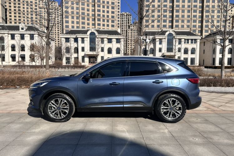 Used Ford Escape 2020 EcoBoost 245 Four-Wheel Drive Titanium Edition
