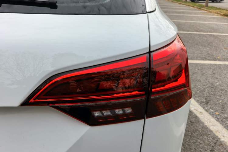 Used Volkswagen Tayron 2022 330TSI Two-Wheel Drive Luxury Smart Connectivity Version
