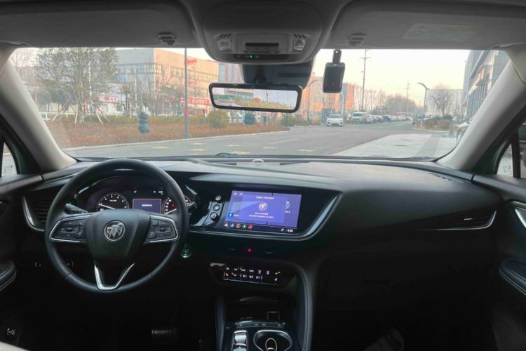 Used Buick Envision 2022 Encore Plus 652T Five-Seat Luxury Model