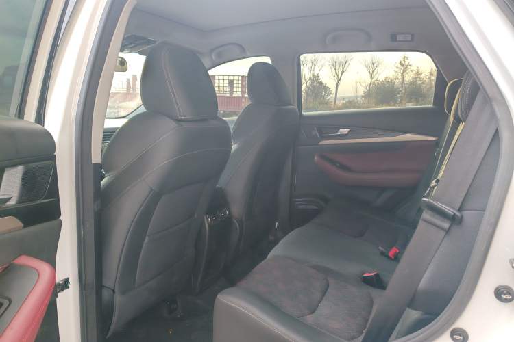 Used JETOUR X70 2023 1.5T Manual Overdrive Version 5 Seats