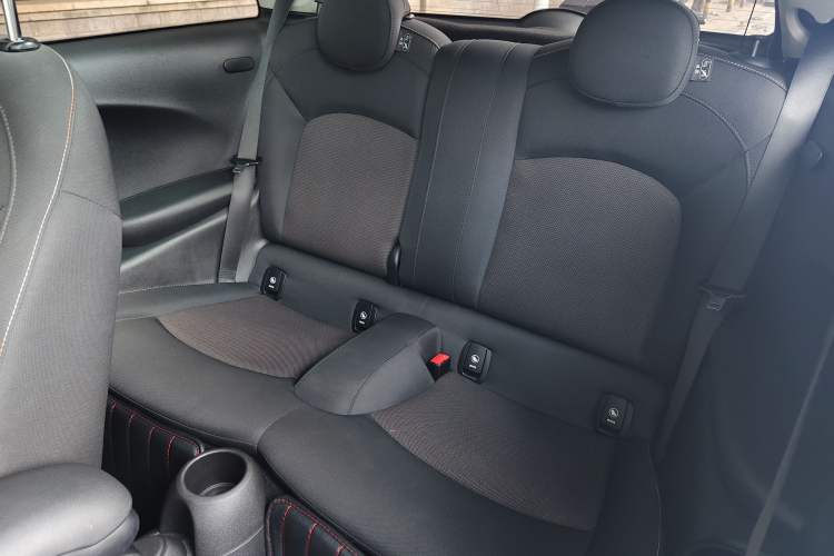 Used  MINI 2018 1.5T ONE PLUS
