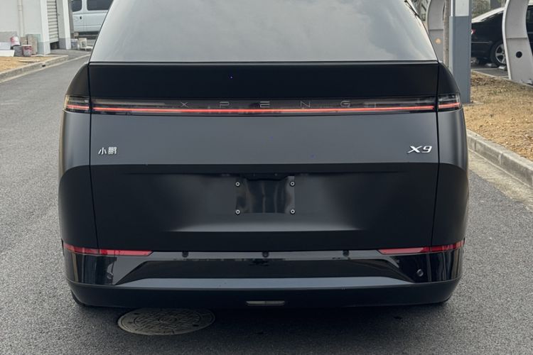 Used XPeng X9 2024 702 Ultra-Long Range Pro