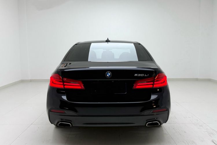 Used BMW 5 Series 2019 Facelifted 530Li Leading Edition M Sport Package
