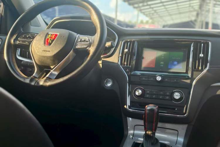 Used Roewe RX5 2018 20T Two-Wheel Drive Automatic Flagship Edition
