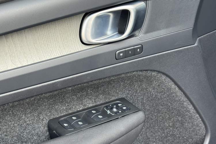 Used Volvo XC40 2023 B3 Zhiyuan Luxury Edition