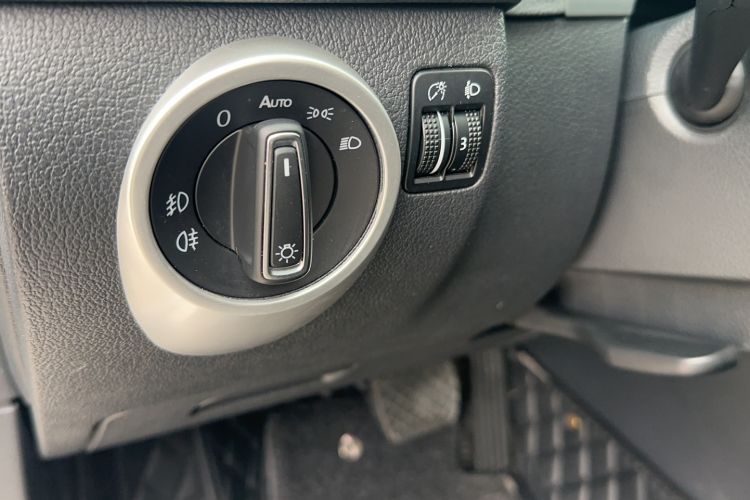 Used Volkswagen Tiguan 2016 280TSI Automatic Two-Wheel Drive Silk Road Comfort Edition