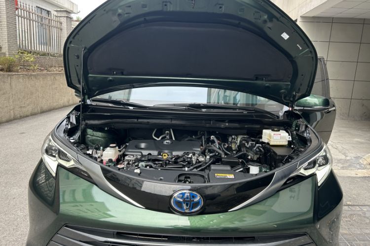 Used Toyota Sienna 2021 2.5L Hybrid Ultimate Edition
