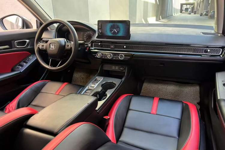 Used Honda Civic 2023 2.0L eHEV Pioneer Edition
