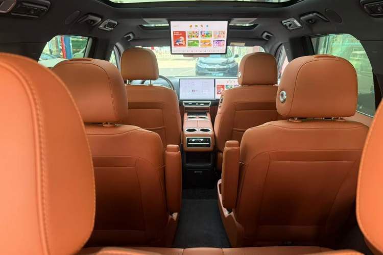 Used Li Auto L8 2023 Max model
