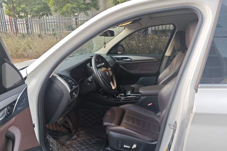 Used BMW iX3 2021 Leading Type
