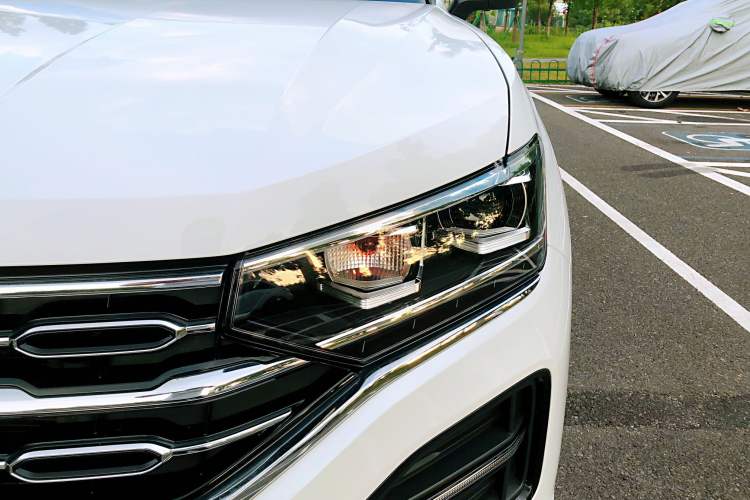 Used Volkswagen Tayron 2020 330TSI Two-Wheel Drive Luxury Smart Connectivity Version
