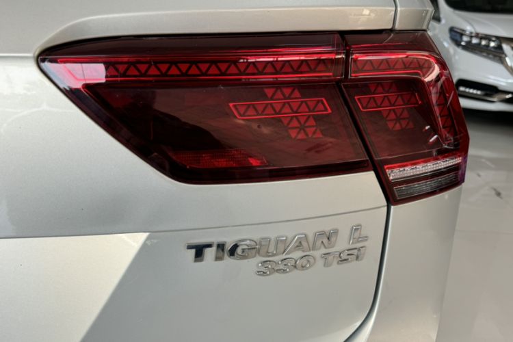 Used Volkswagen Tiguan L 2017 330TSI Automatic Two-Wheel Drive Flagship Edition
