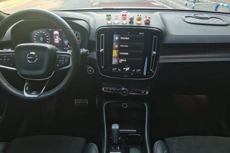 Used Volvo XC40 2020 T4 Four-Wheel Drive Smart & Sporty Edition
