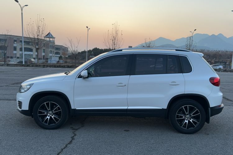 Used Volkswagen Tiguan 2013 2.0 TSI Automatic All-Wheel Drive Luxury Edition
