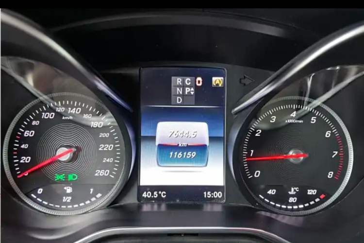 Used Mercedes-Benz V-Class 2017 V 260 Avantgarde Edition
