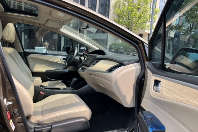 Used Honda Jade 2016 1.8L Automatic Comfort Elite Version 5 Seats
