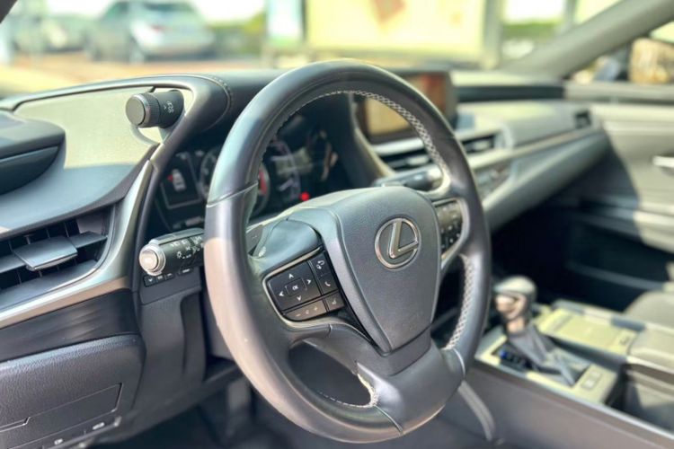 Used Lexus ES 2018 200 Excellence Edition China V Standard
