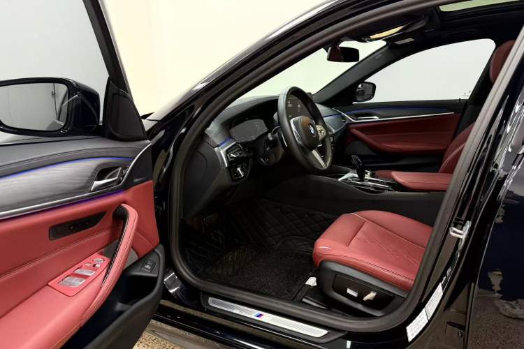 Used BMW 5 Series 2023 Restyled 530Li Leading Edition M Sport Package
